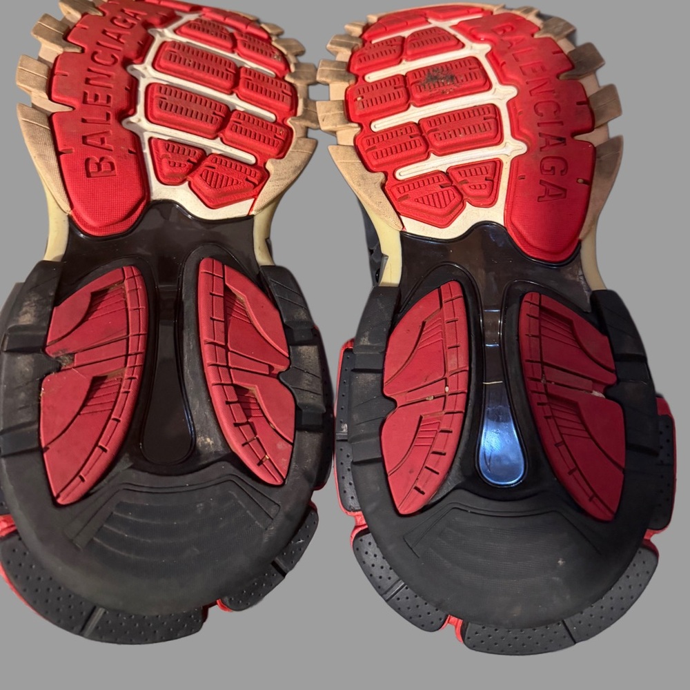 Balenciaga Black and Red track - Picture 5 of 6